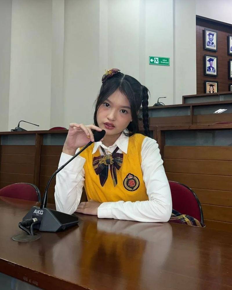 Instagram.com/jkt48.elin_